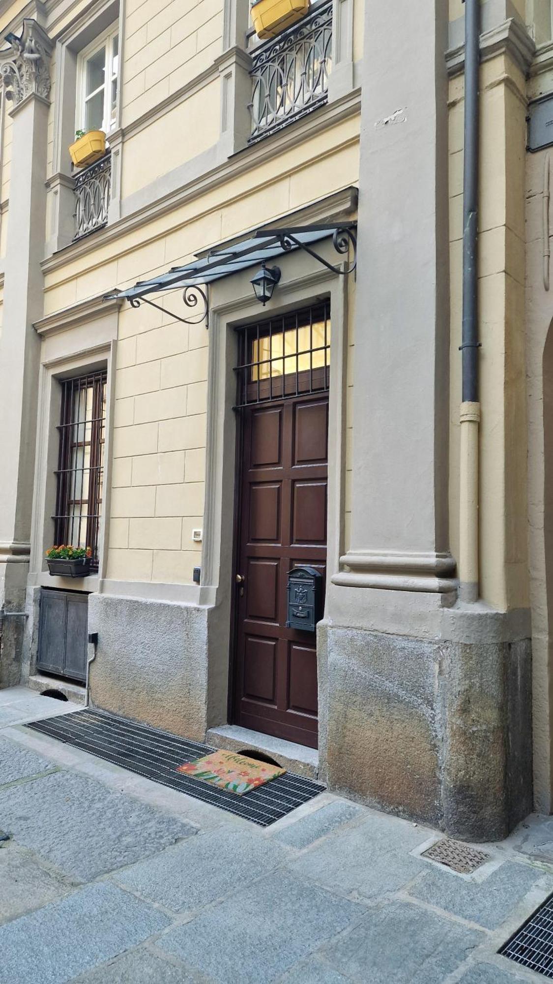 Maison Garibaldi 26 Turin Bagian luar foto